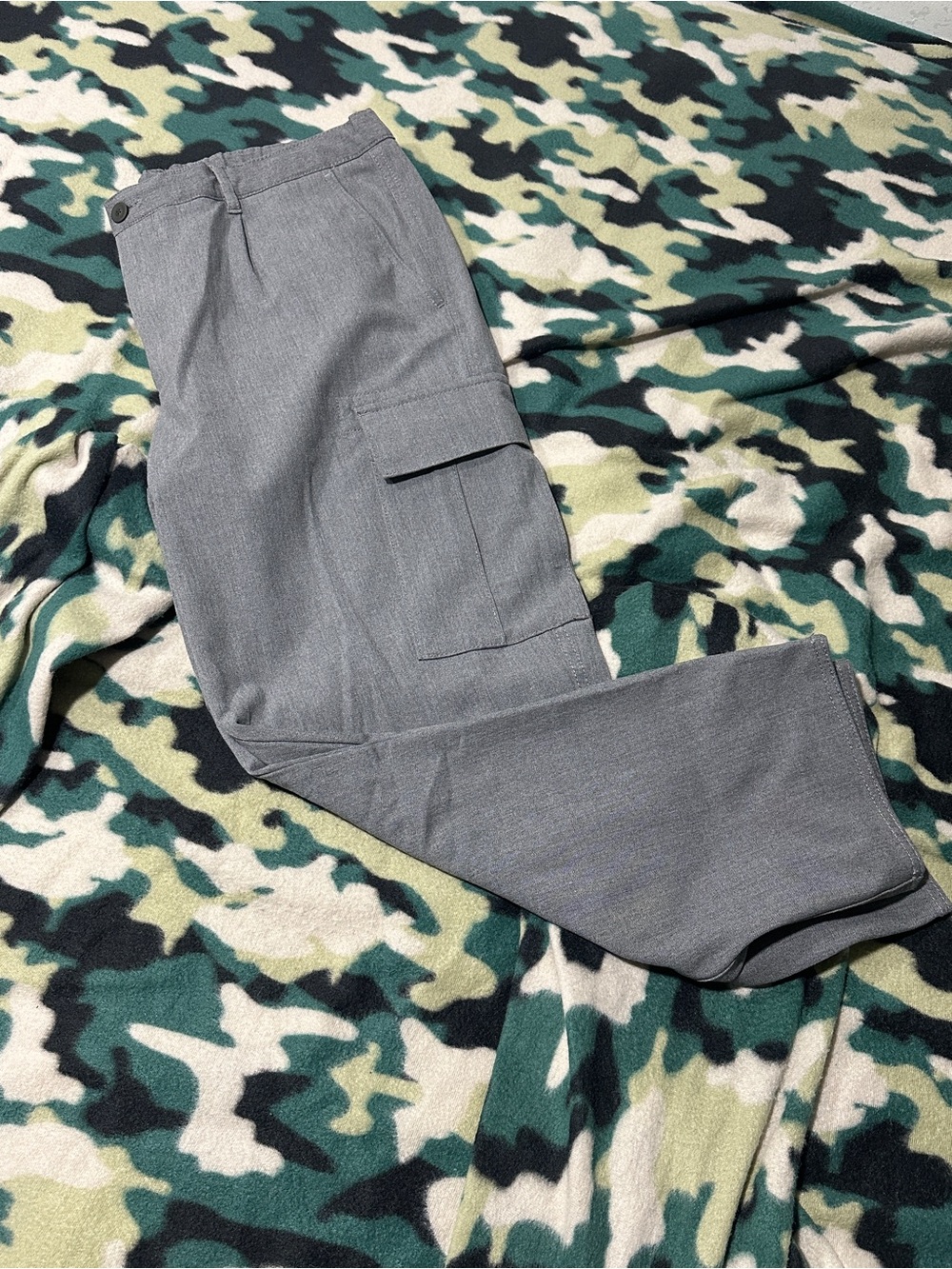 ZARA Men’s Grey Tapered Cargo Pants